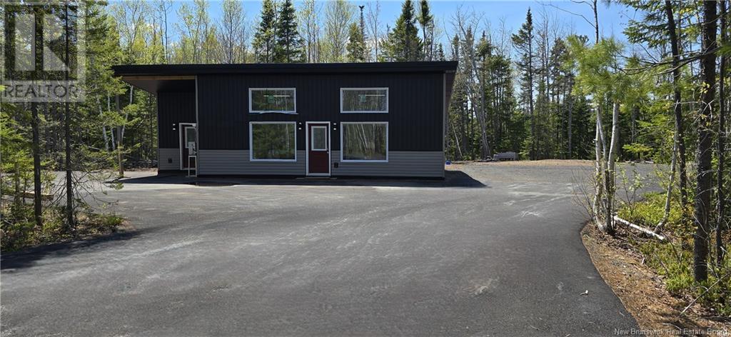 624 Rue Du Portage, Caraquet, NB E1W 1A8
