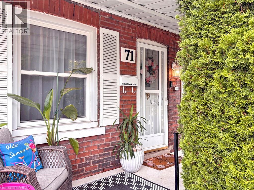 71 Harrison Ave, Hamilton, ON L8H 2Z9