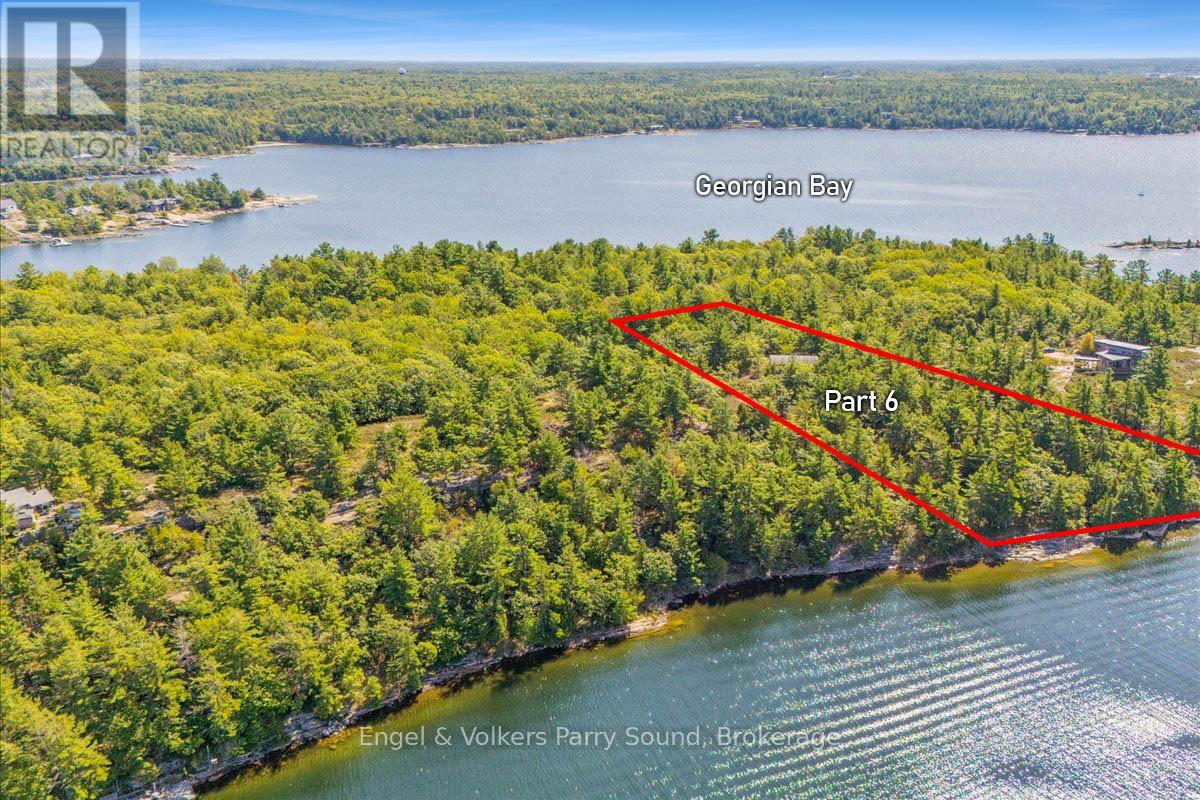 7 Ma Ln, McDougall, ON P2A 2W9