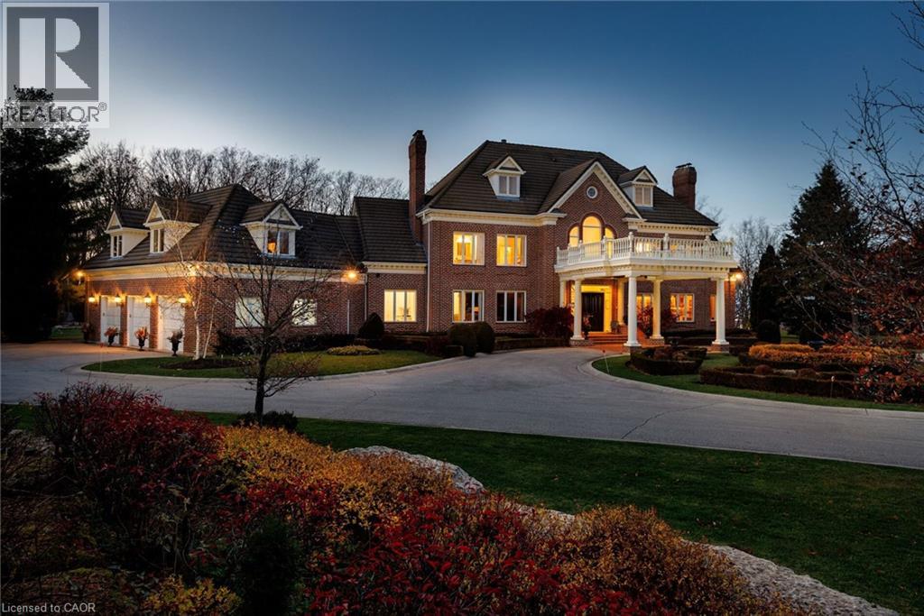 75 Ridge Rd, Hamilton, ON L8J 2V9
