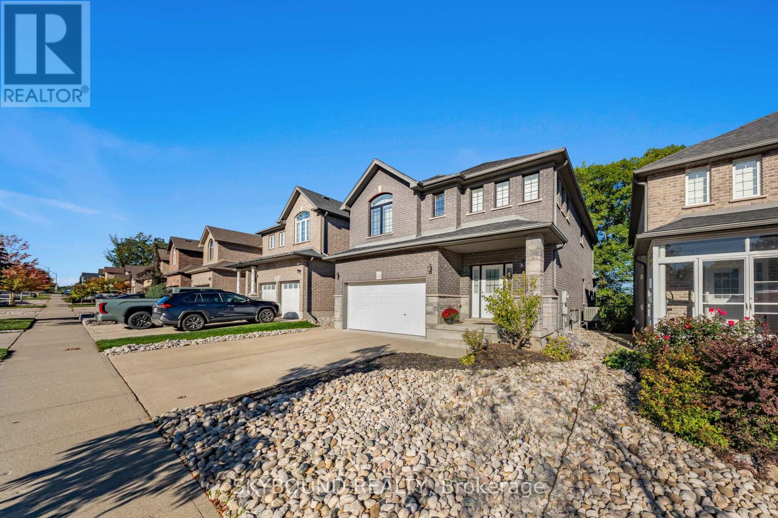 305 Wesley Blvd, Cambridge, ON N1R 5S2