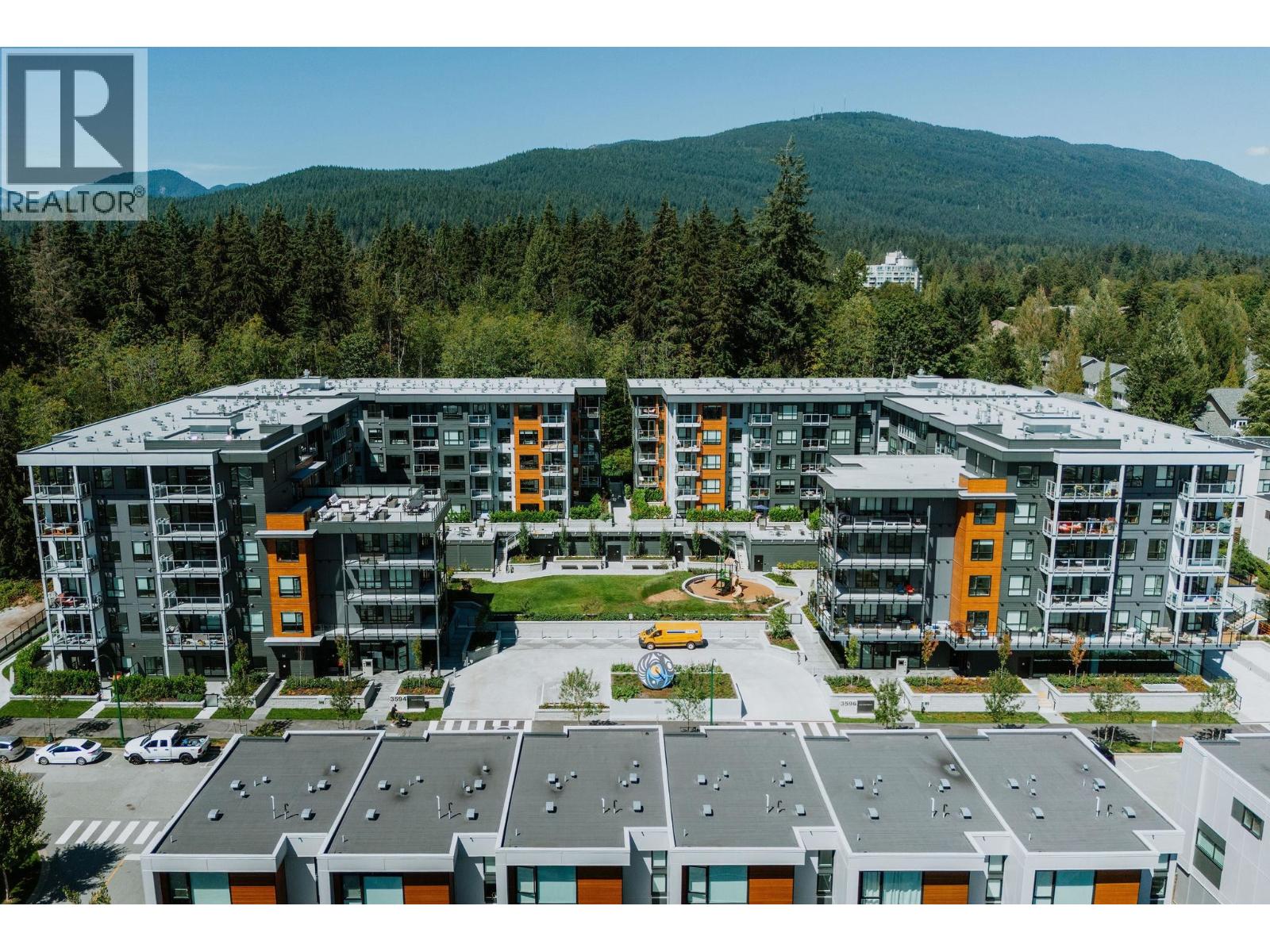 3594 Malsum Drive Unit 102, North Vancouver, BC V7G 0B4