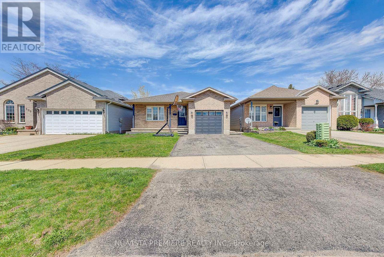 494 Exmouth Cir, London, ON N5V 5G6