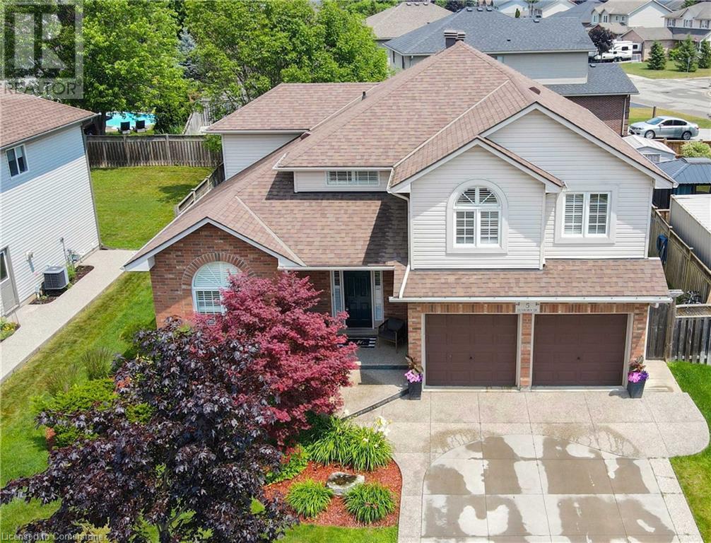 5 Dunrobin Dr, Caledonia, ON N3W 2N9