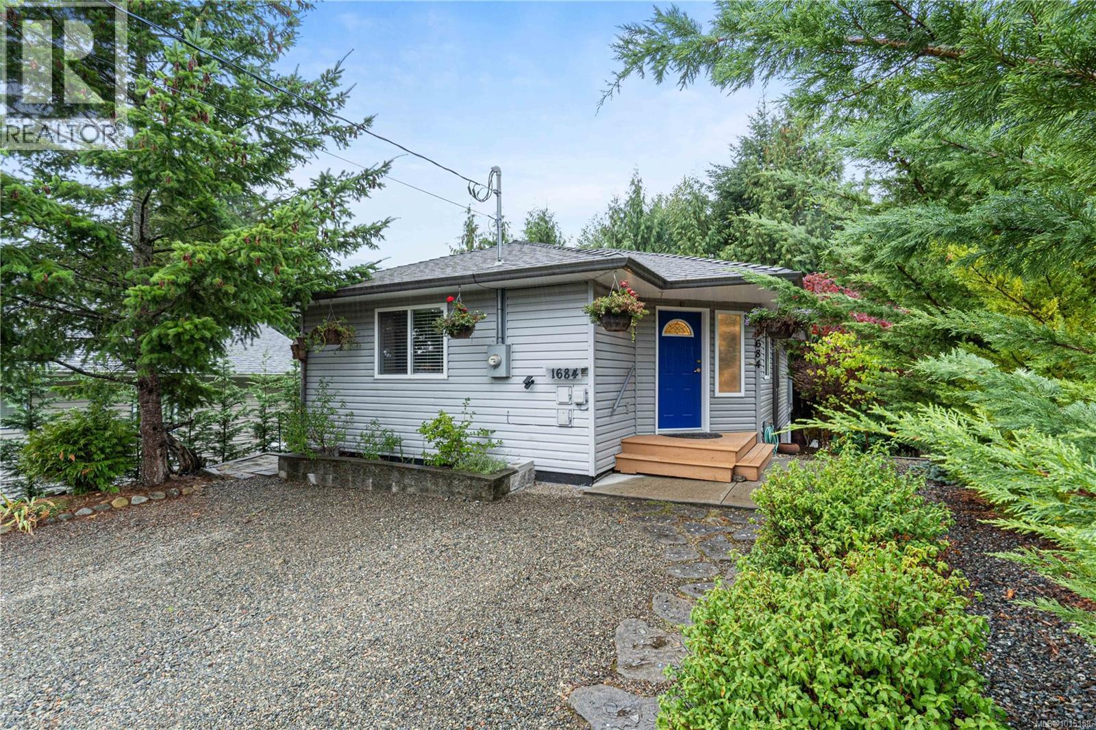 1684 Lailahs Loop, Qualicum Beach, BC V9K 2S3