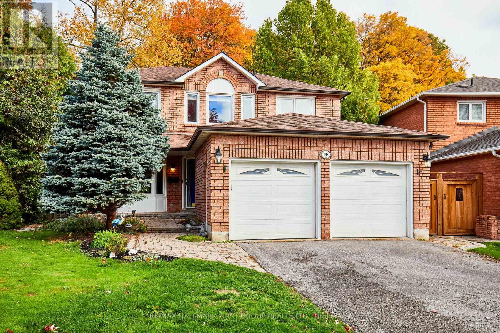 1618 Baggins St, Pickering, ON L1X 2E2