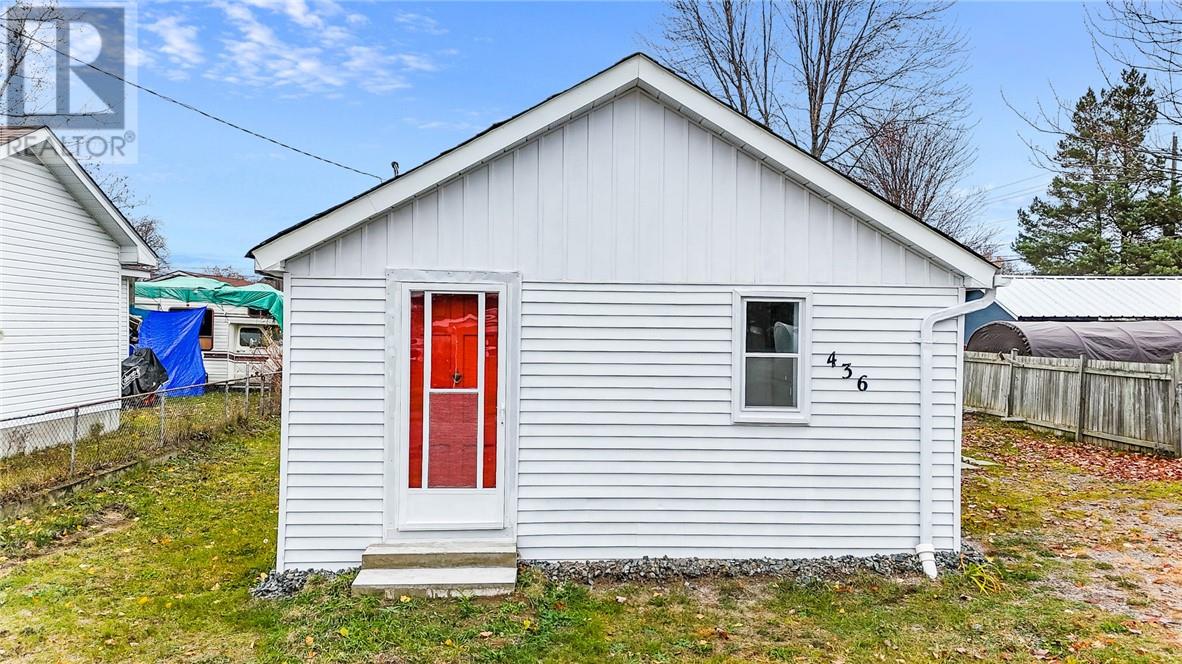 436 Adelaide St, Espanola, ON P5E 1K6