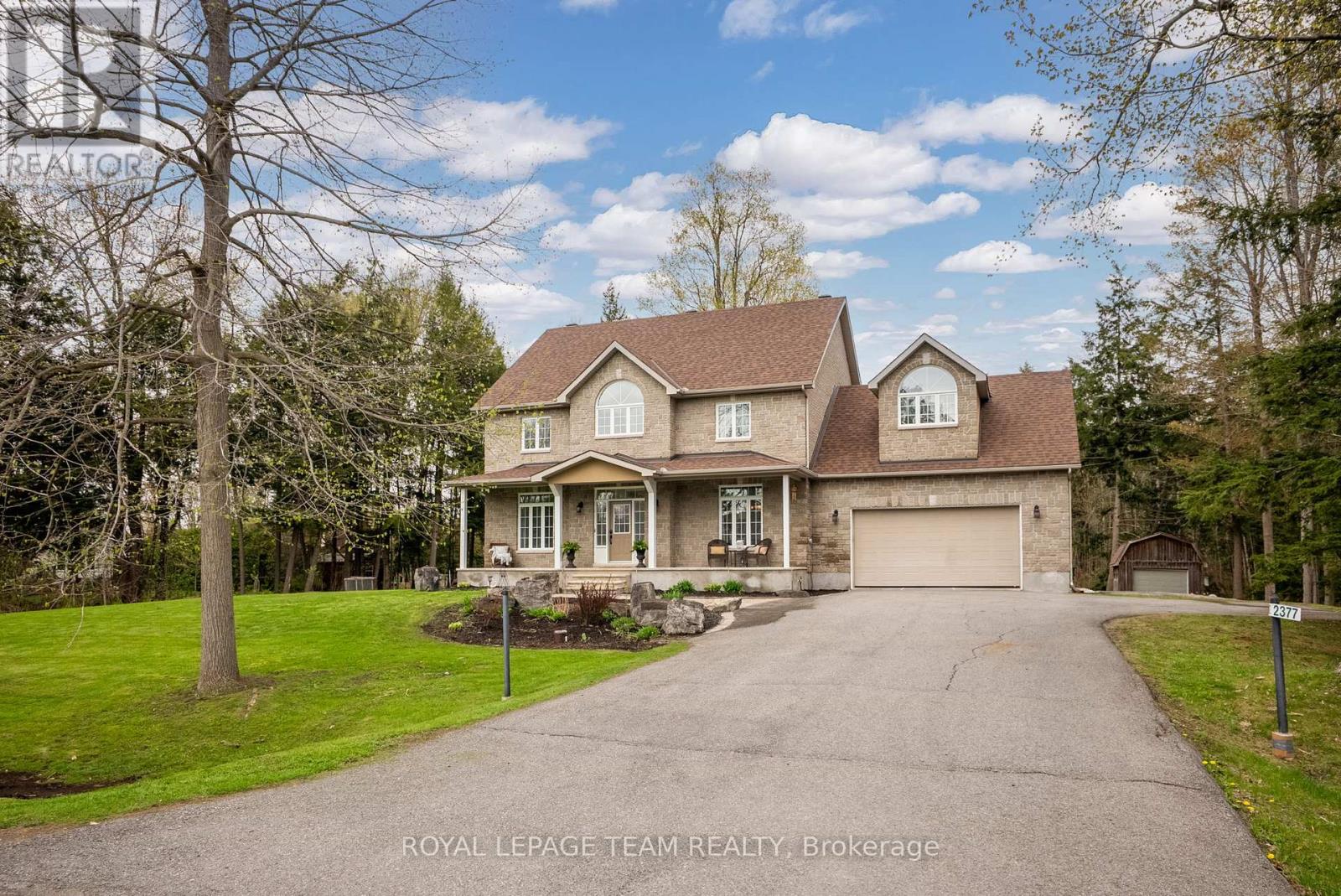 2377 Pine Ave, Ottawa, ON K4M 1B4