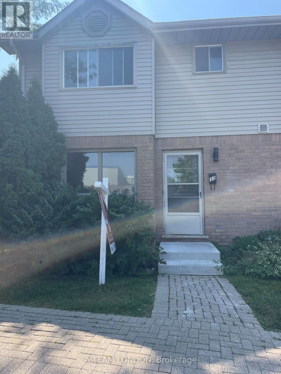33 35 Waterman Ave, London, ON N6C 5T7