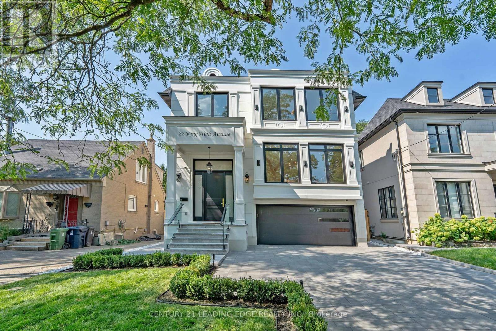 22 King High Ave, Toronto, ON M3H 3A7