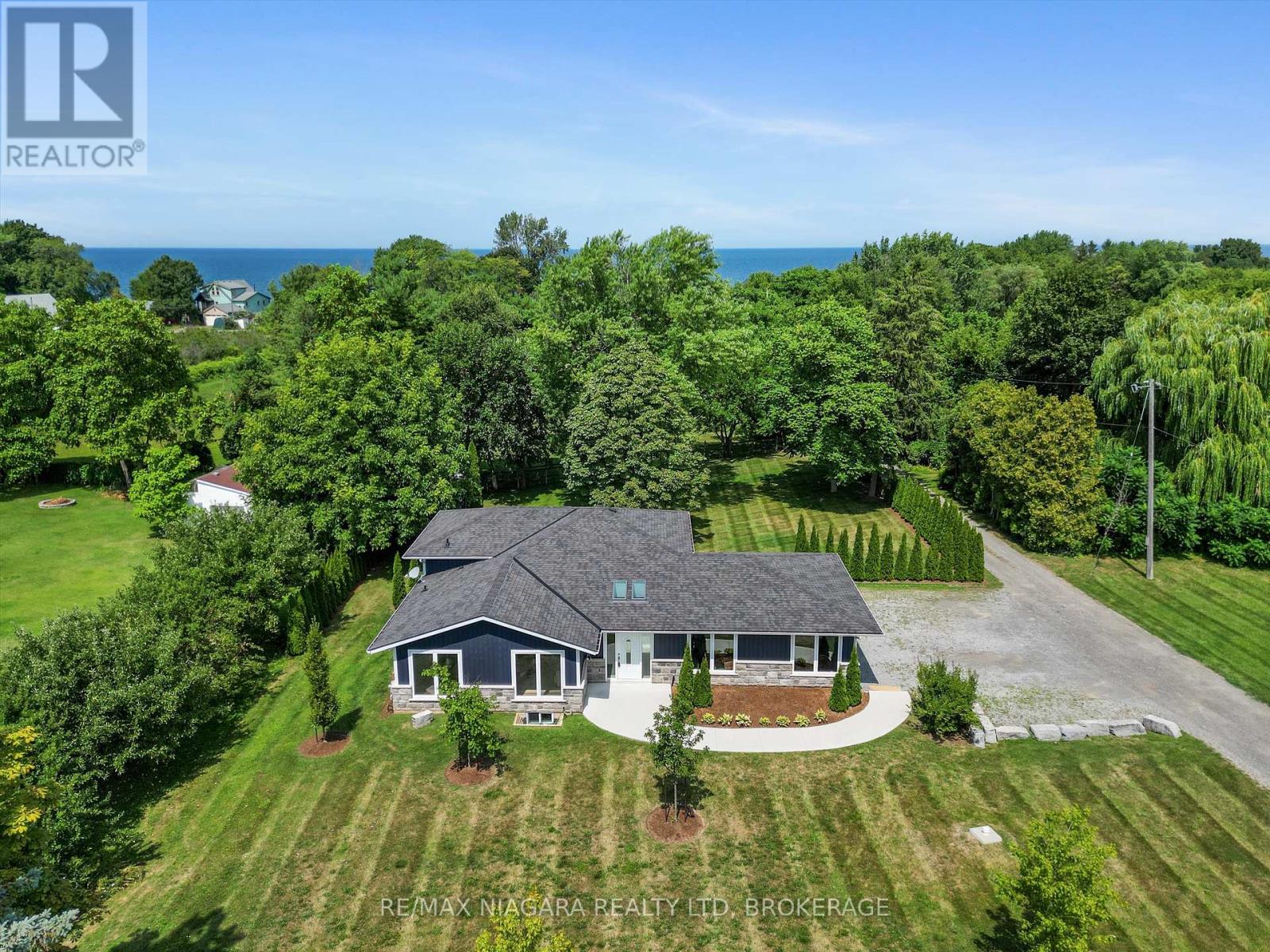 792 Lakeshore Rd, Niagara-on-the-lake Lakeshore, ON L0S 1J0