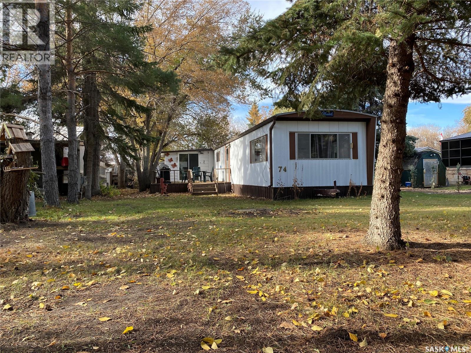 74 Cypress St, Lebret, SK S0G 2Y0