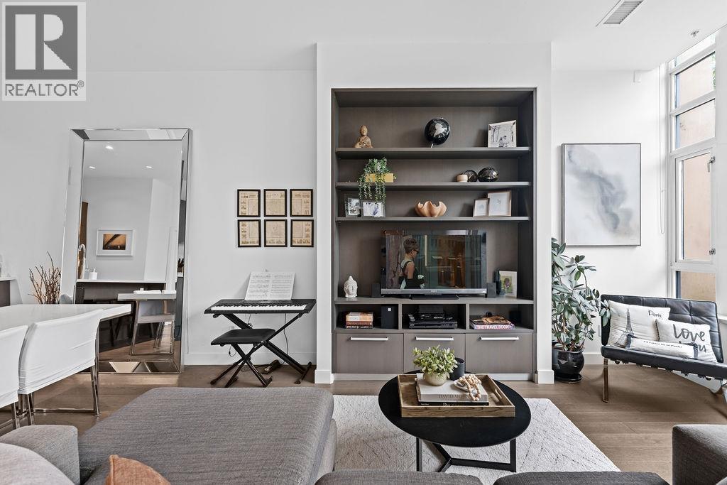 230 W 1 Ave, Vancouver, BC V5Y 3T2