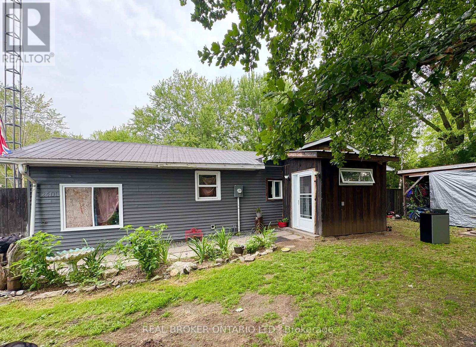 2401 Totem Ranch Rd, North Grenville, ON K0G 1T0