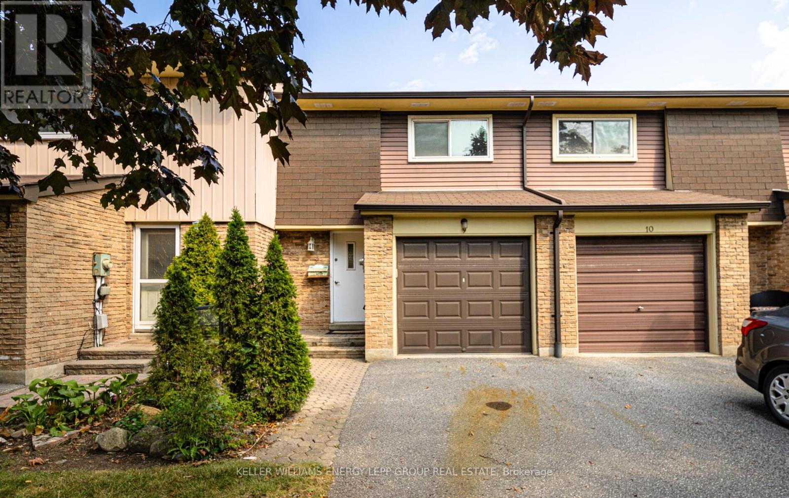 9 945 Burns St W, Whitby, ON L1N 6J5