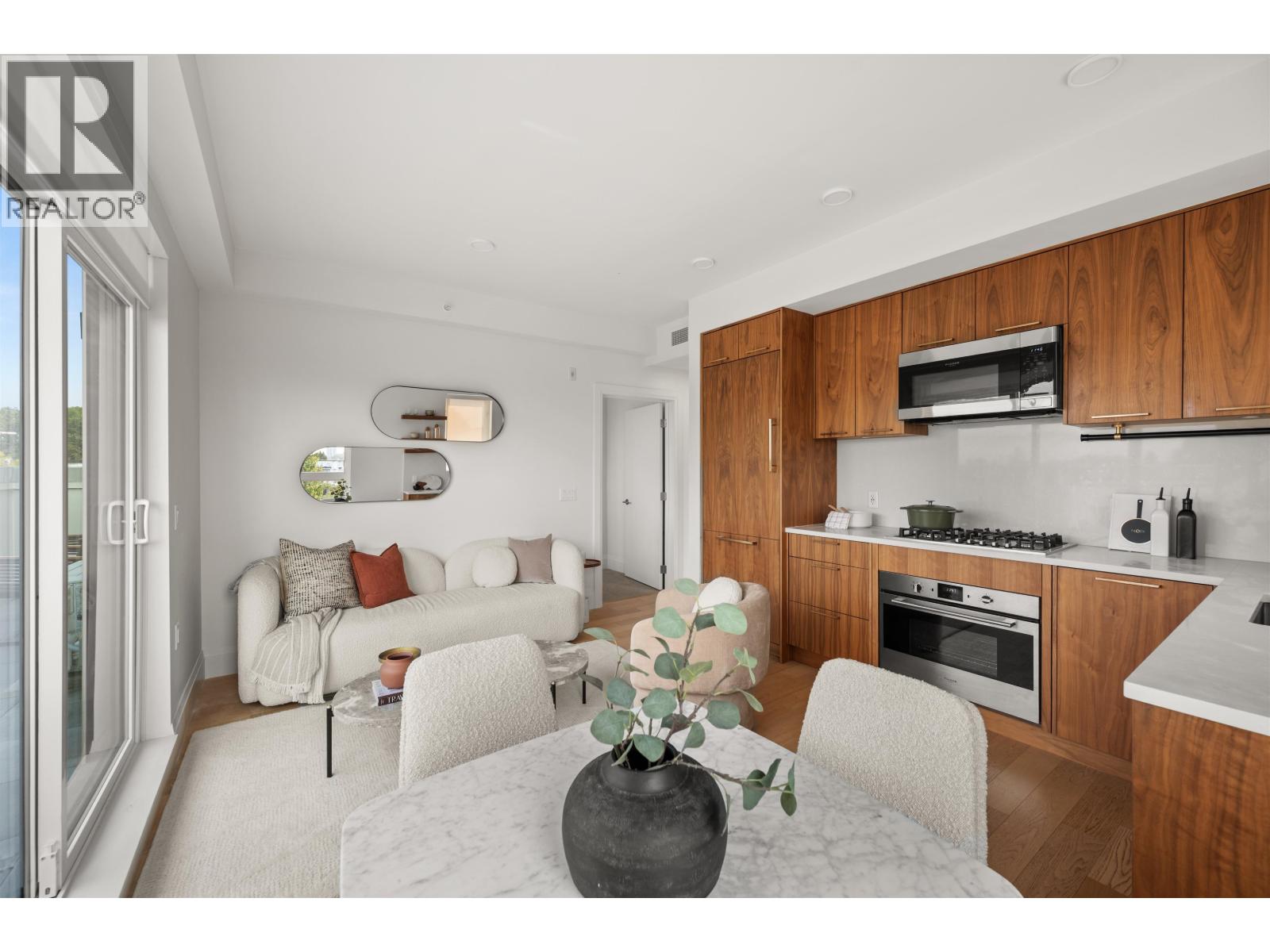 2550 Garden Drive Unit 406, Vancouver, BC V5N 4X6