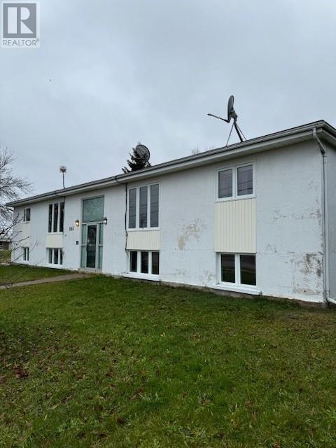 246 Cambridge Ave, Iroquois Falls, ON P0K 1E0