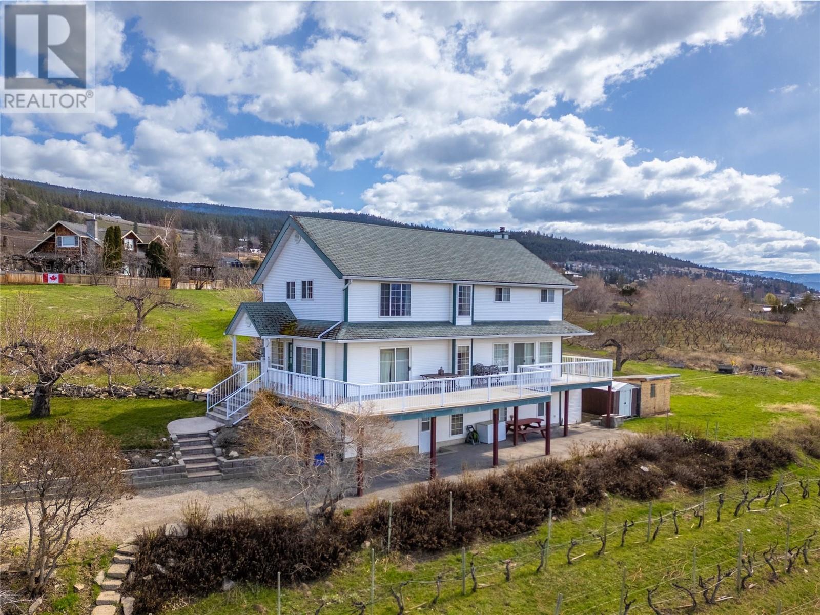 950 Boothe Rd, Naramata, BC V0H 1N0
