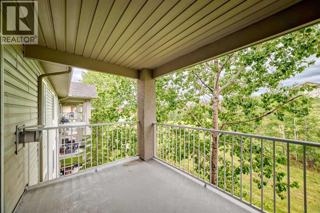 1000 Citadel Meadow Point Nw Unit 303, Calgary, AB T3G 5N5