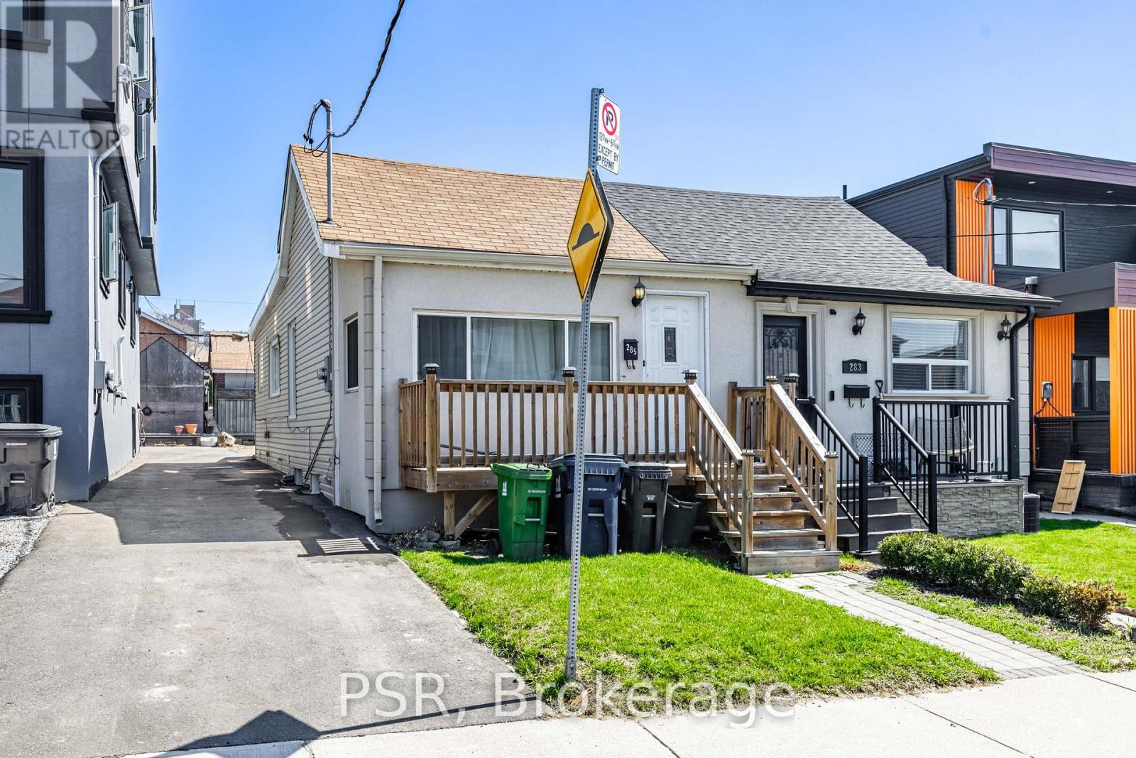 285 Robina Ave, Toronto, ON M6C 3Y9