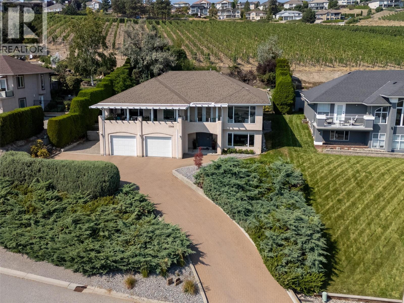 1546 Golden View Dr, West Kelowna, BC V4T 1Y7