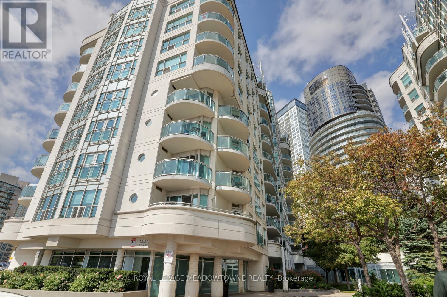 633 600 Queens Quay, Toronto, ON M5V 3M3