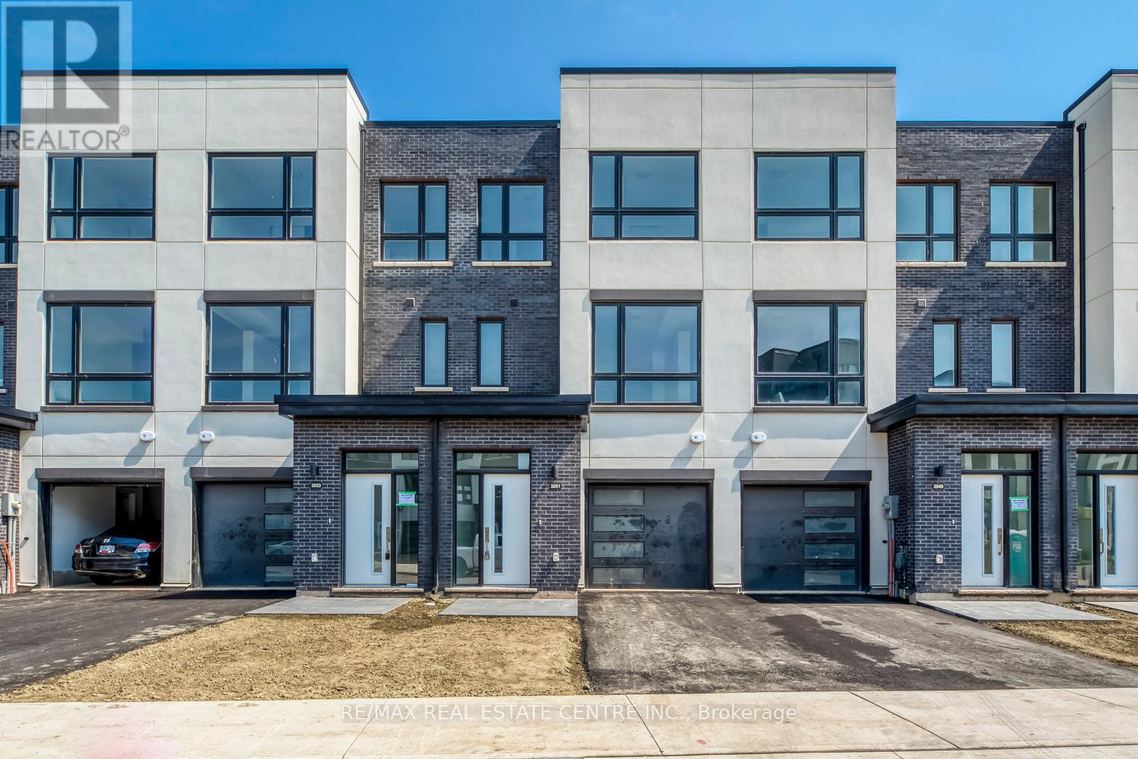 3049 Trailside Dr, Oakville Go Glenorchy, ON L6M 5R5