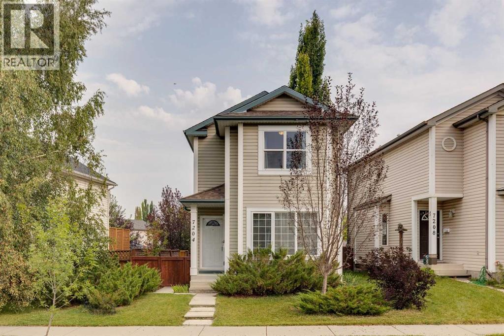 7204 Sierra Morena Blvd SW, Calgary, AB T3H 3G5
