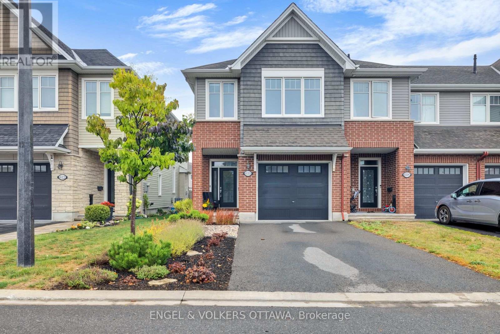 610 Egret Way, Ottawa, ON K2J 6K9