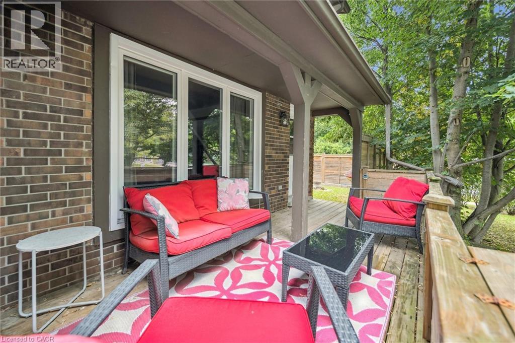 118 Glamis Rd, Cambridge, ON N1R 6S8