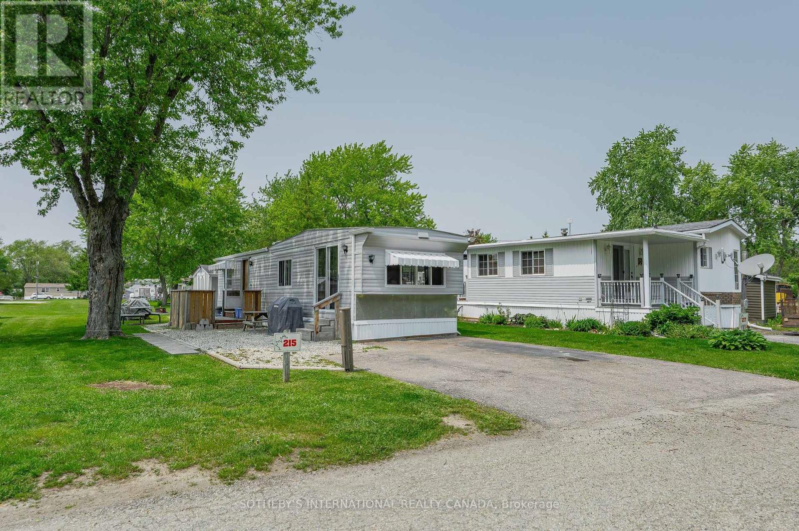 215 580 Beaver Creek Rd, Waterloo, ON N2J 3Z4
