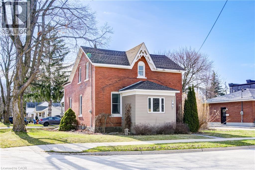 137 Wellington St, West Perth, ON N0K 1N0