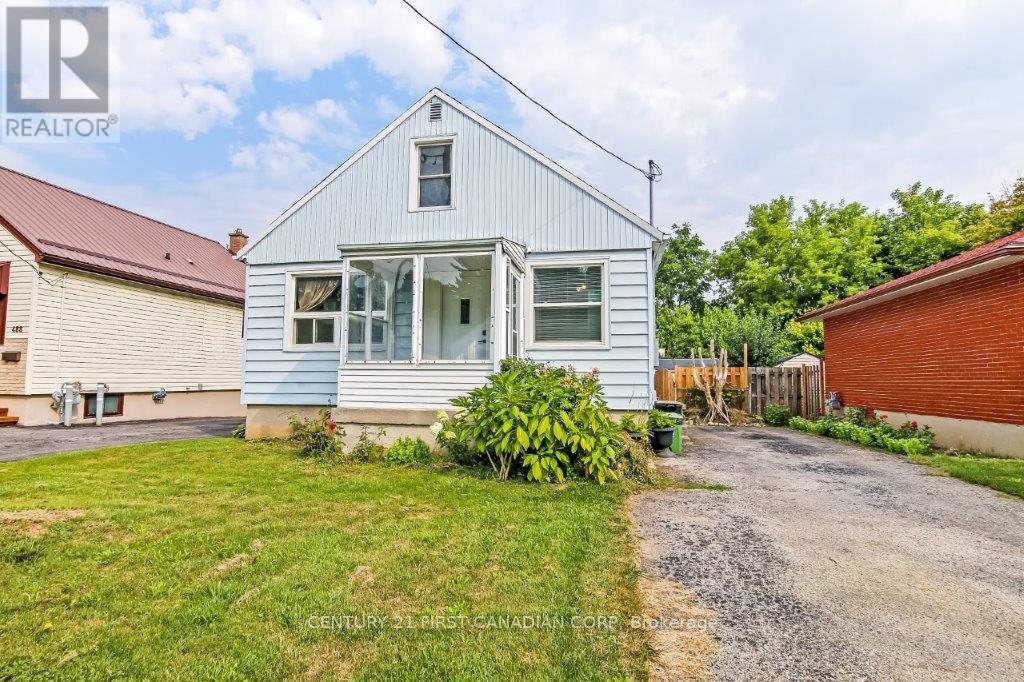 490 Salisbury St, London, ON N5Y 3B5