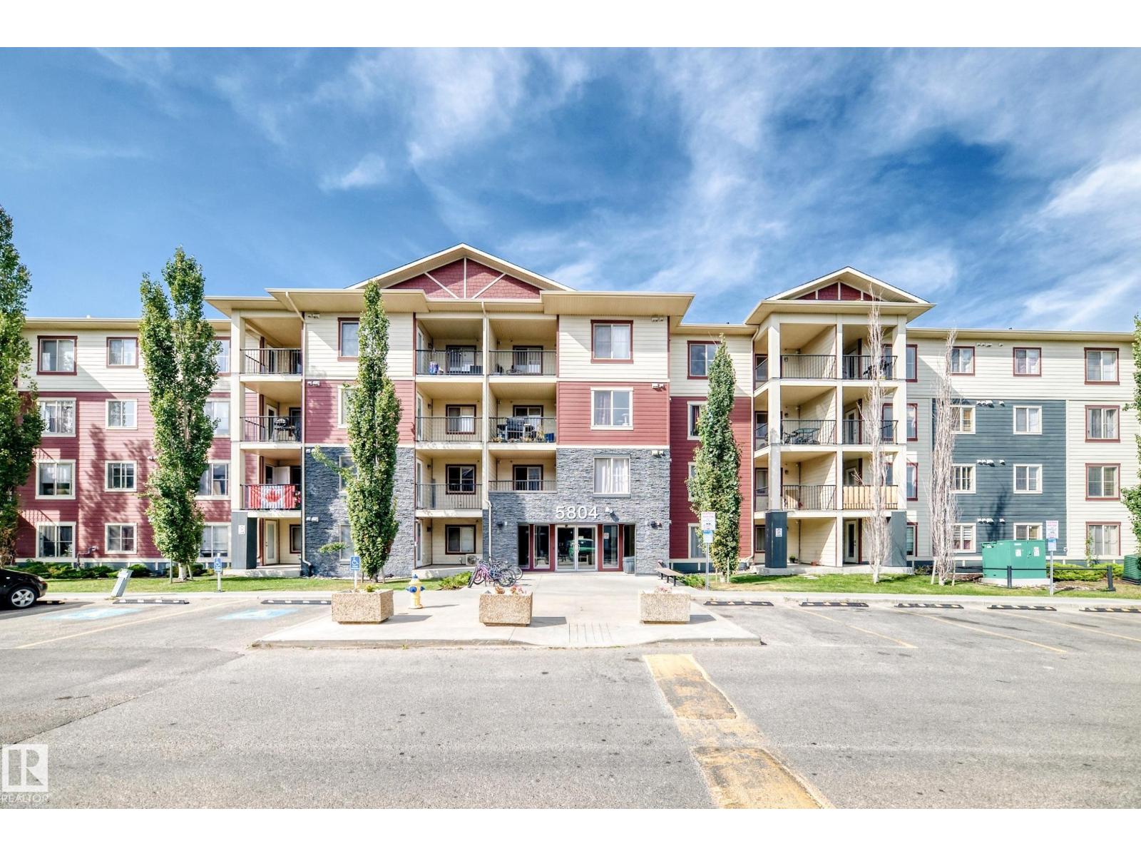 5804 Mullen Place Northwest #118, Edmonton, AB T6R 0W3