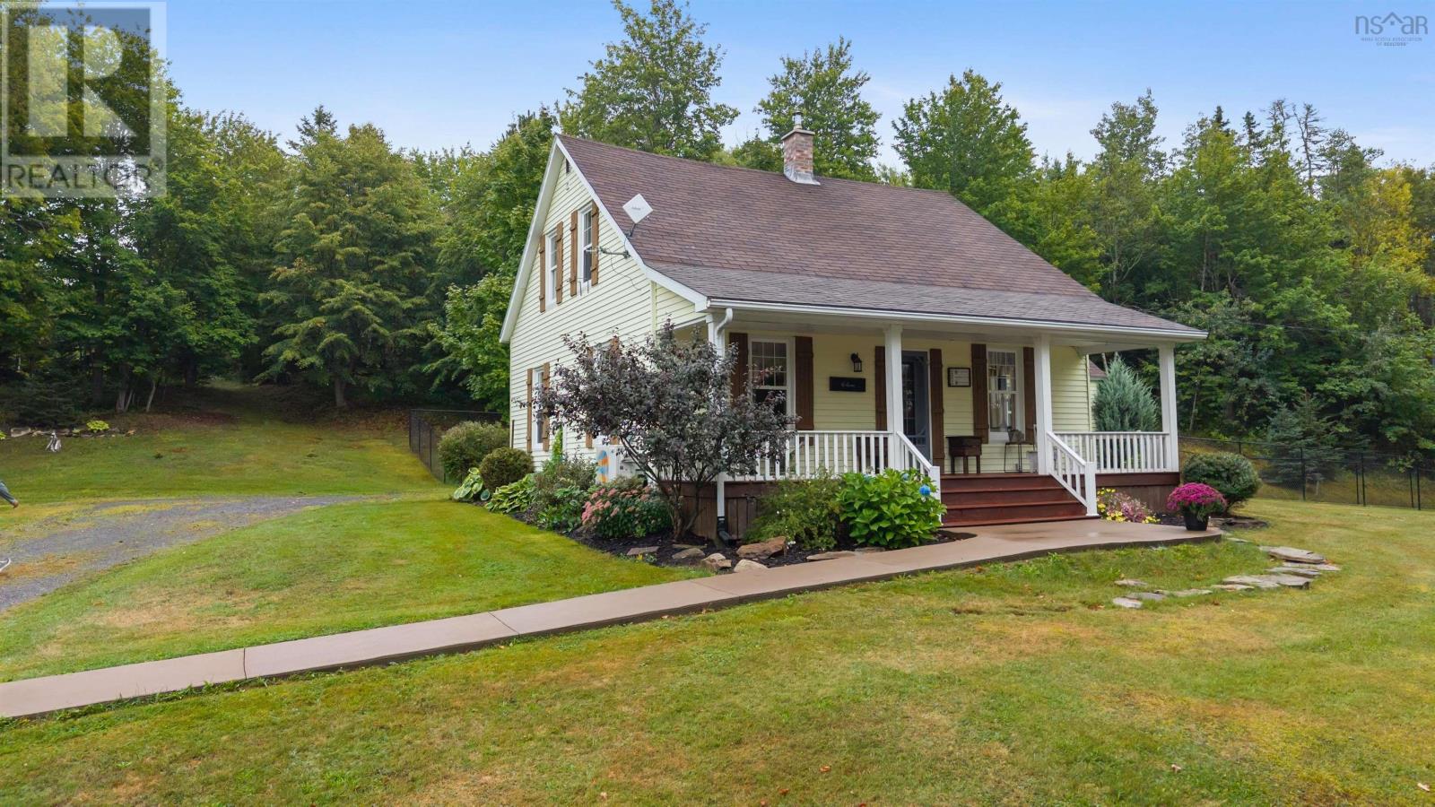 1988 E River East Side Rd, Bridgeville, NS B0K 1B0