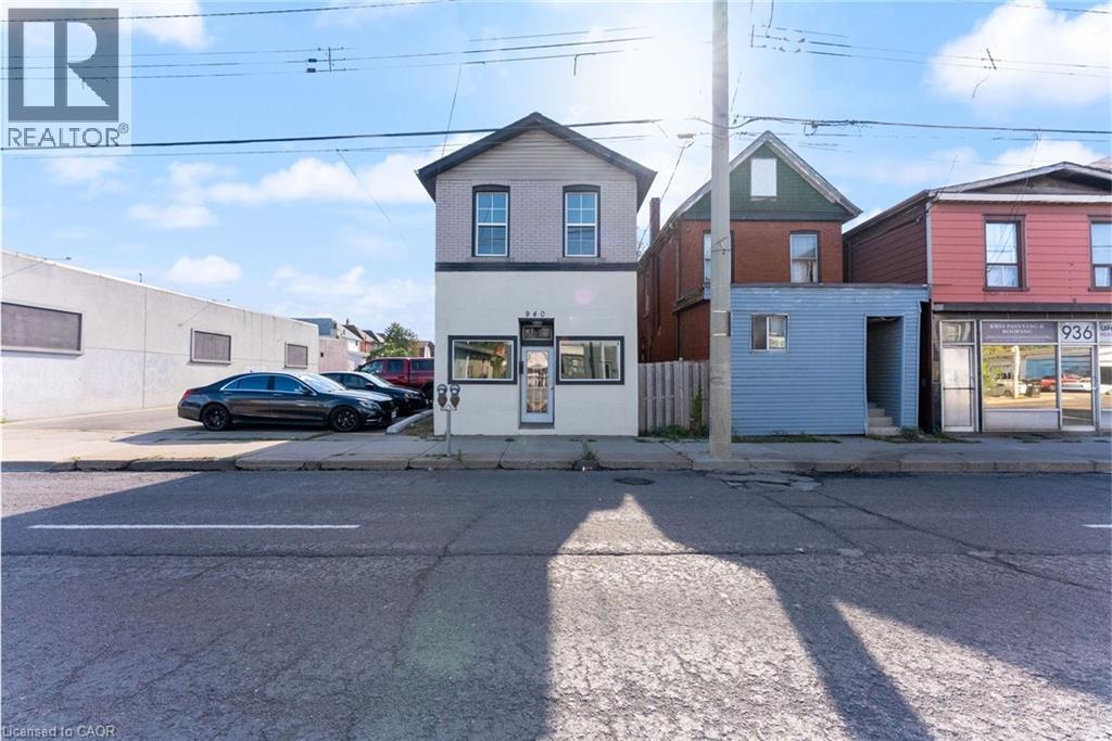 940 Barton St E, Hamilton, ON L8L 3C5