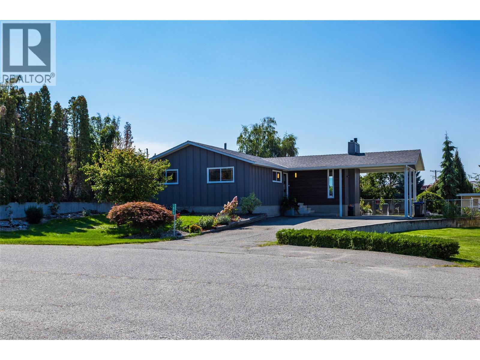 1870 Hayashi Ct, Kelowna, BC V1P 1A7