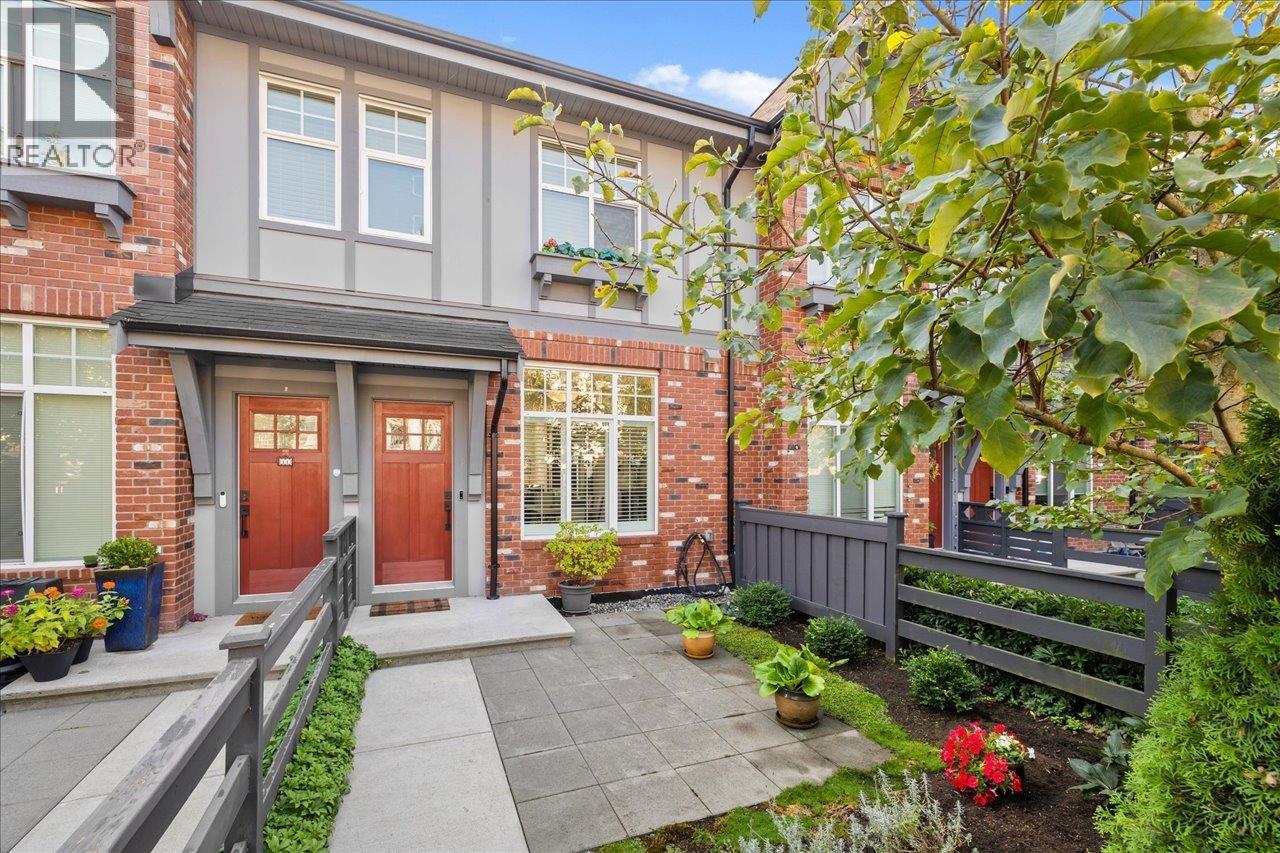 3552 Victoria Drive Unit 12, Coquitlam, BC V3E 0N7