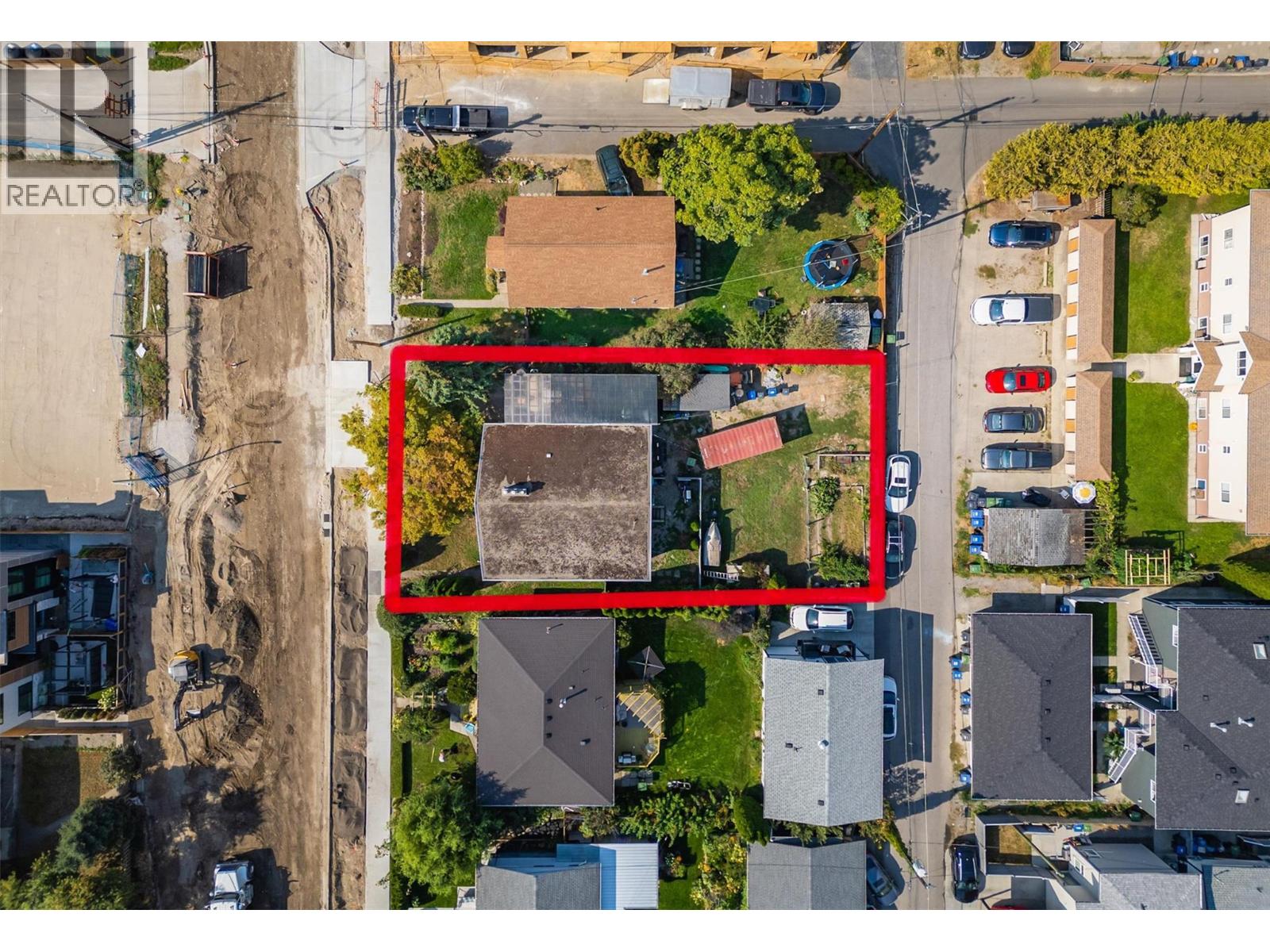 738 Morrison Ave, Kelowna, BC V1Y 5E5