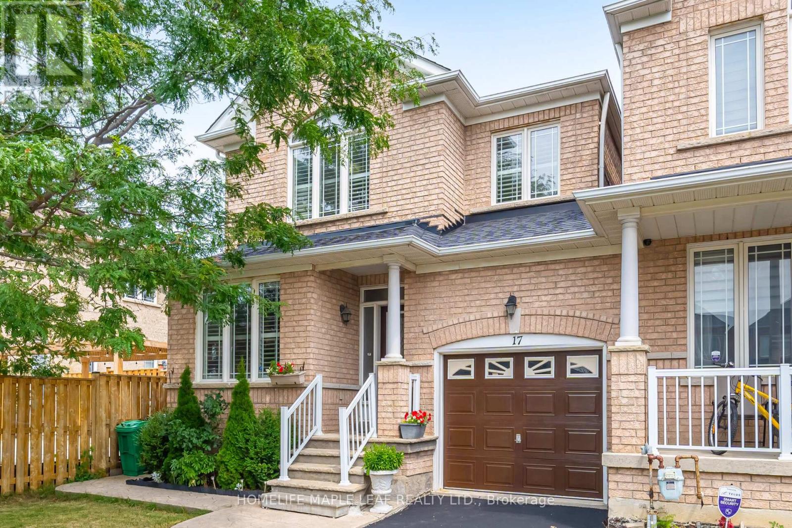 17 Eaglefield Gate, Brampton, ON L7A 3S2