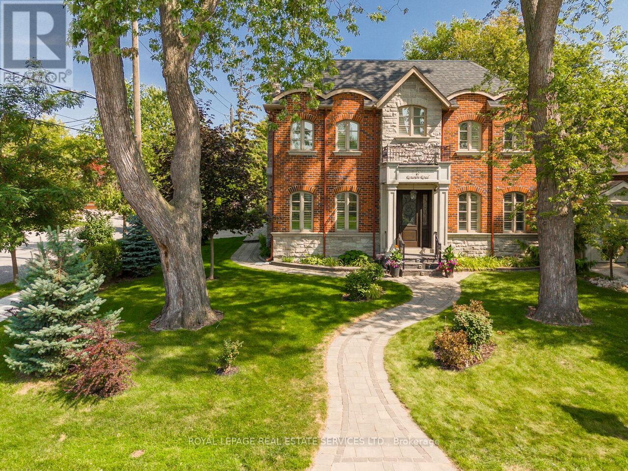 67 Renown Rd, Toronto, ON M9A 2E6