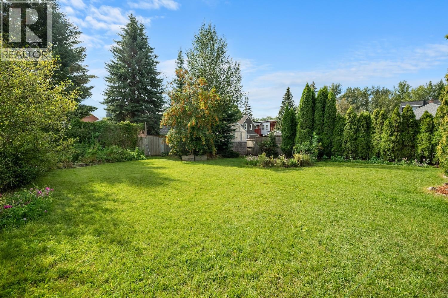 6 Avenue Unit 402 #a, Fernie, BC V0B 1M0