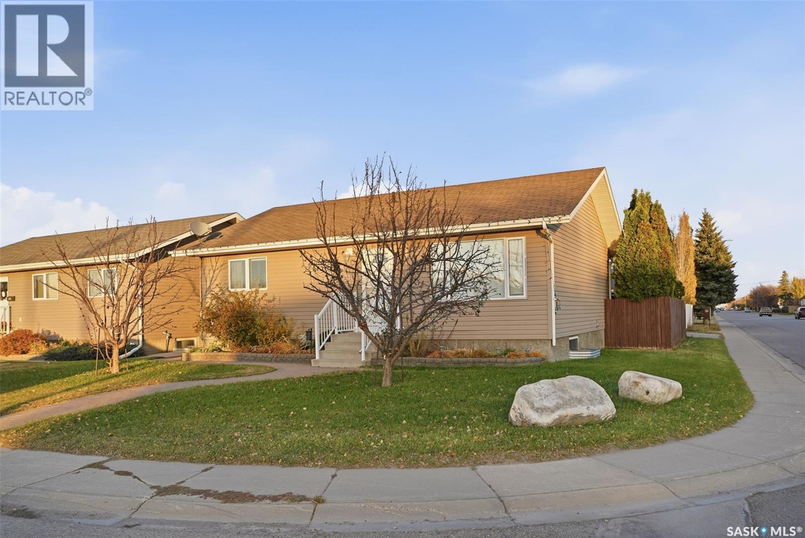 301 1 Avenue North, Martensville, SK S0K 2T2