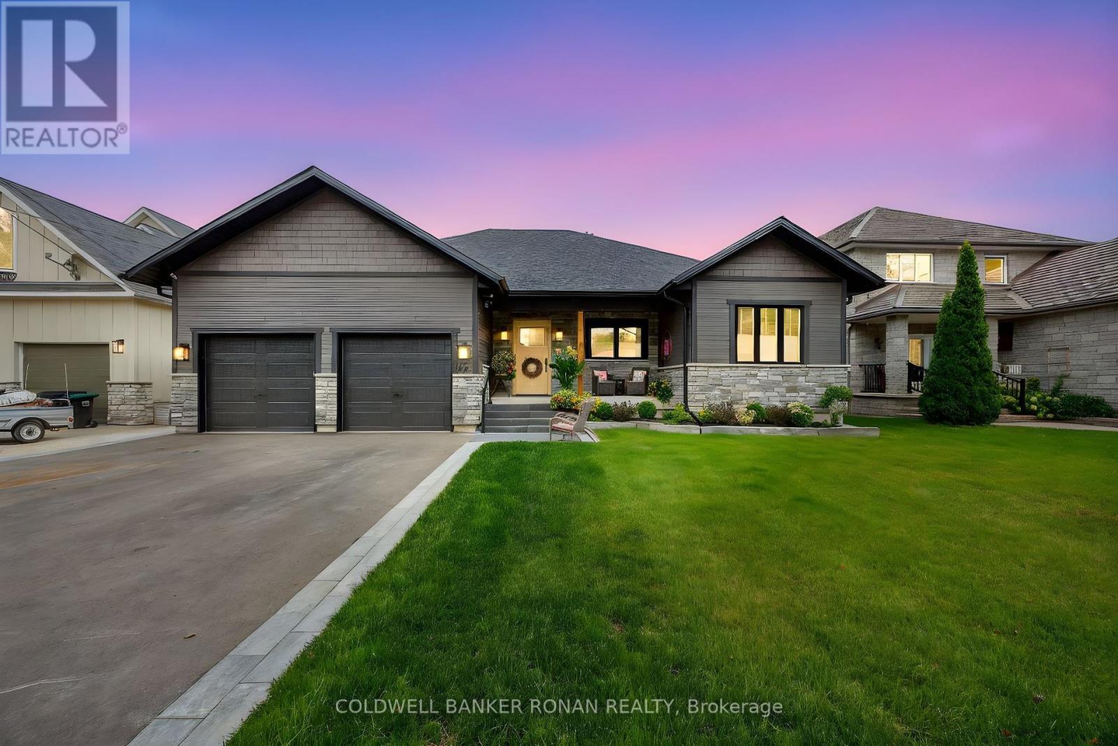 42 Elizabeth St, New Tecumseth, ON L9R 1H7