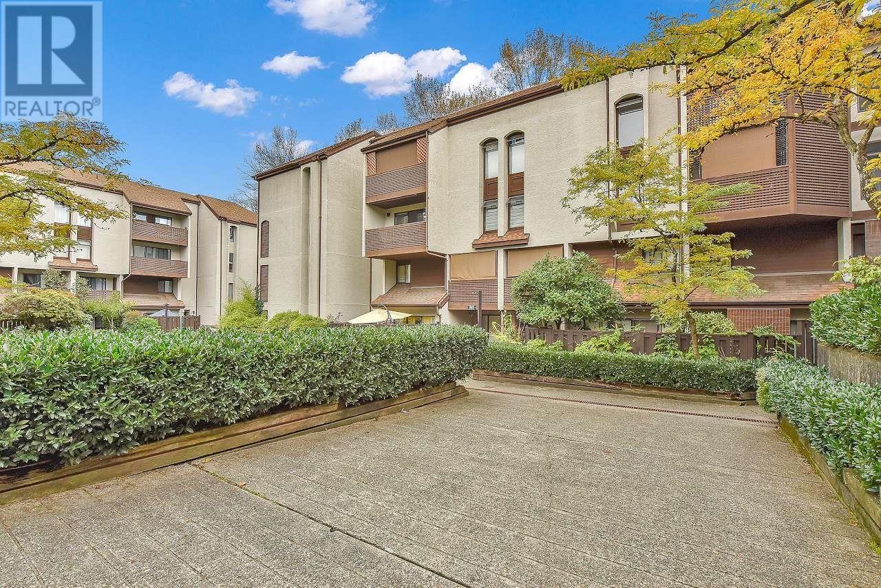 365 Ginger Drive Unit 17, New Westminster, BC V3L 5L5