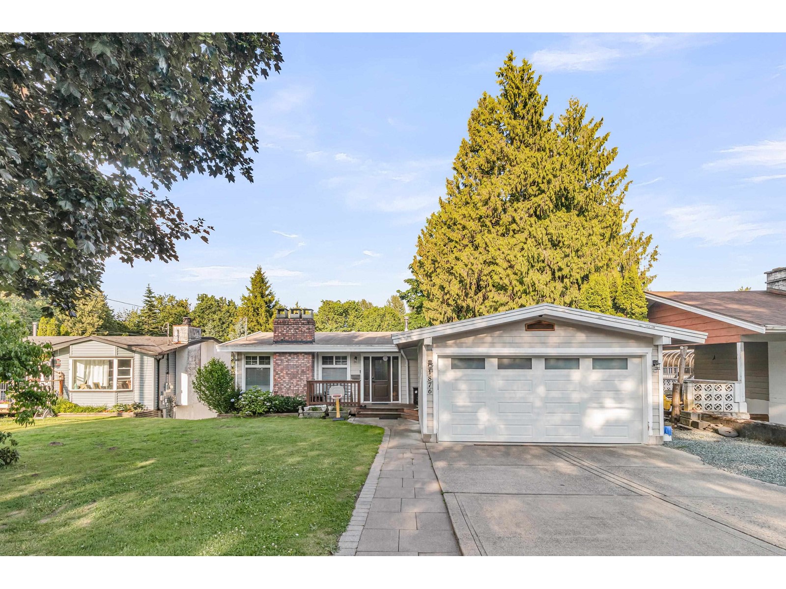 1876 Dahl Cres, Abbotsford, BC V2S 4B4