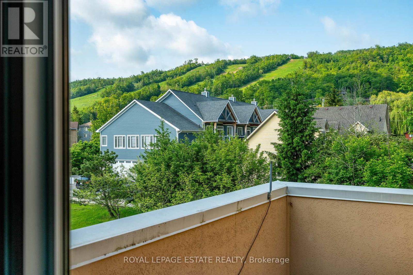 221 169 Jozo Weider Blvd, The Blue Mountains, ON L9Y 0P7