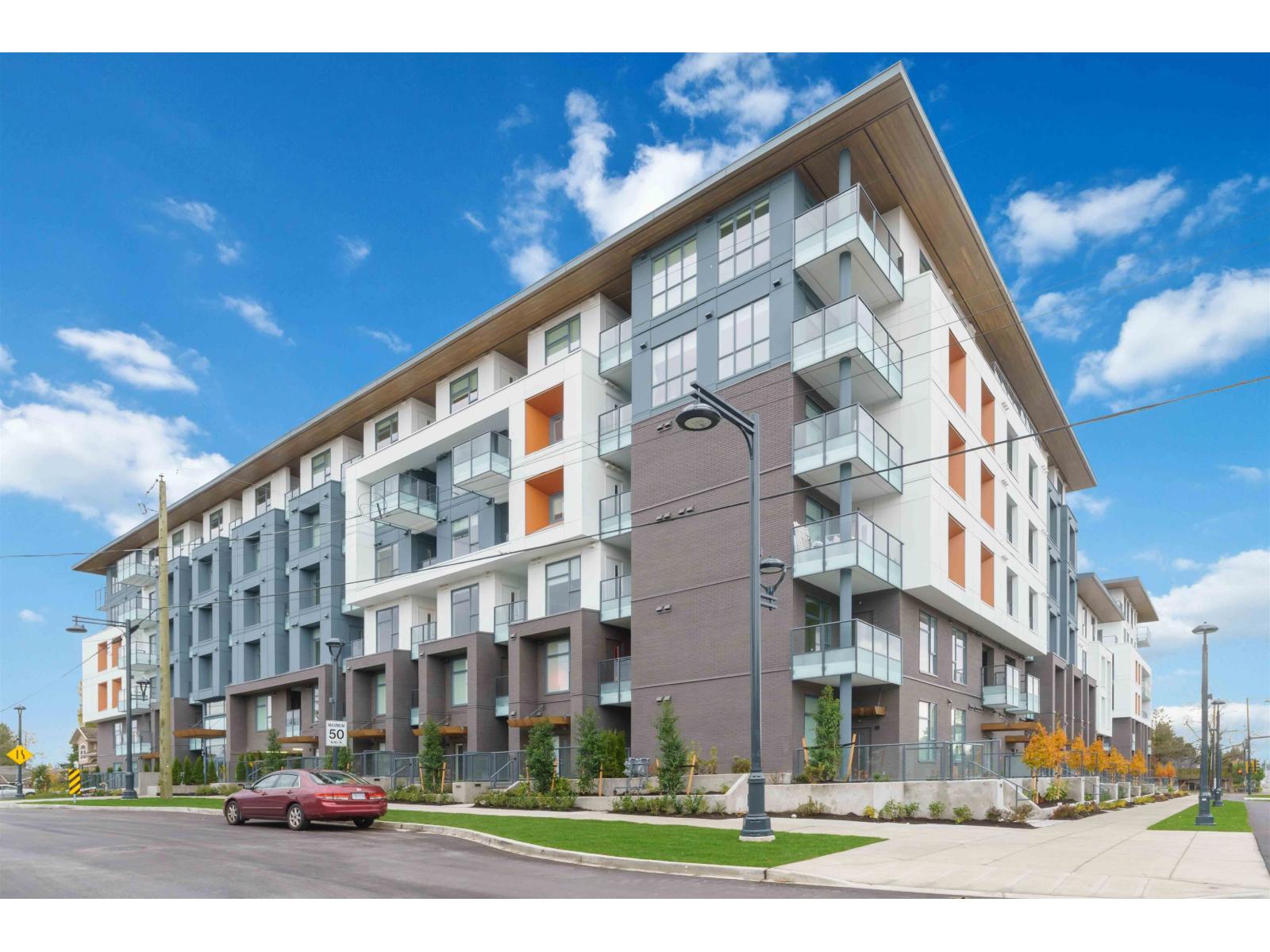 10828 139a St, Surrey, BC V3T 0V1