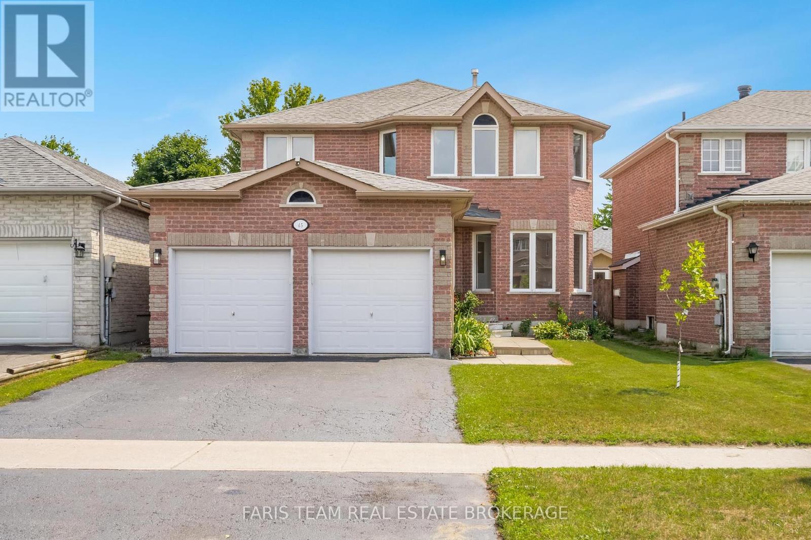 45 Knupp Rd, Barrie, ON L4N 0N4