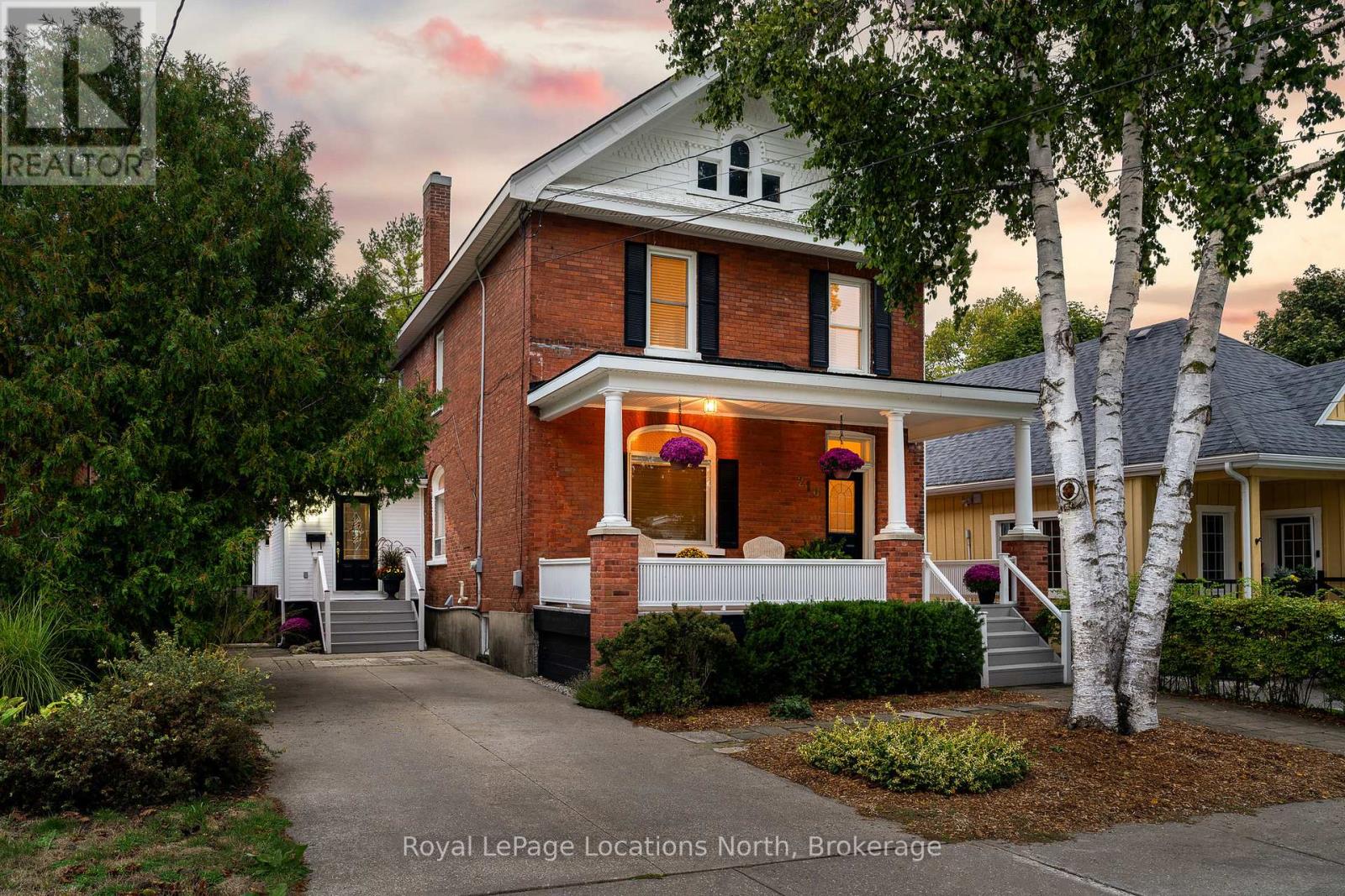 210 Birch St, Collingwood, ON L9Y 2V6